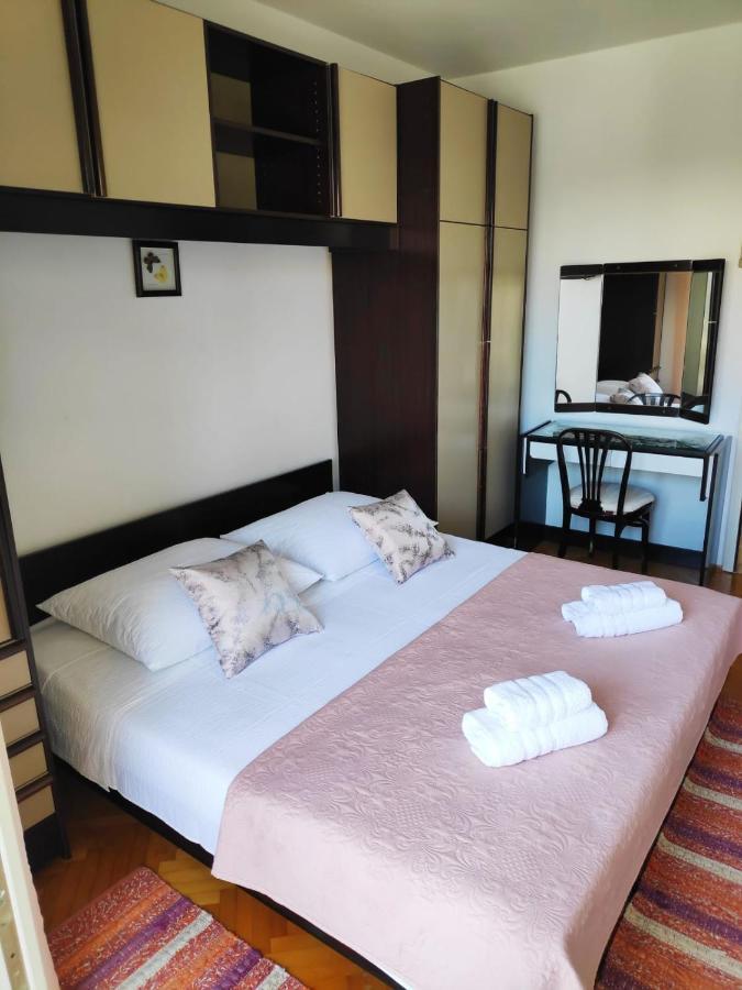 Apartman Rivana Baška Voda Exterior foto